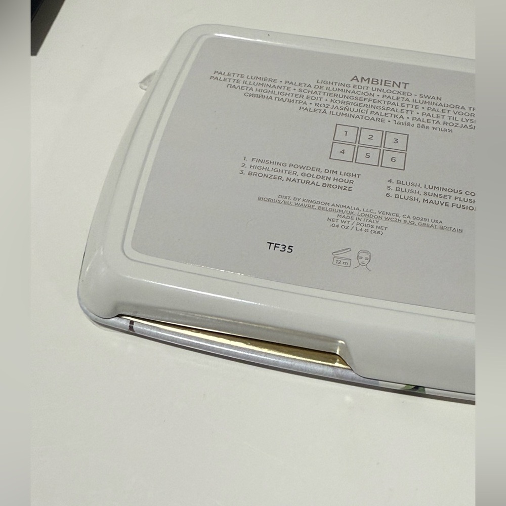 Hourglass Ambient Lighting Edit Unlocked 2025 Palette - Picture 11 of 11